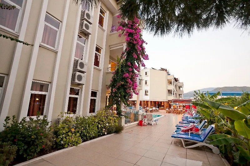 Candan Apart Marmaris 4*,