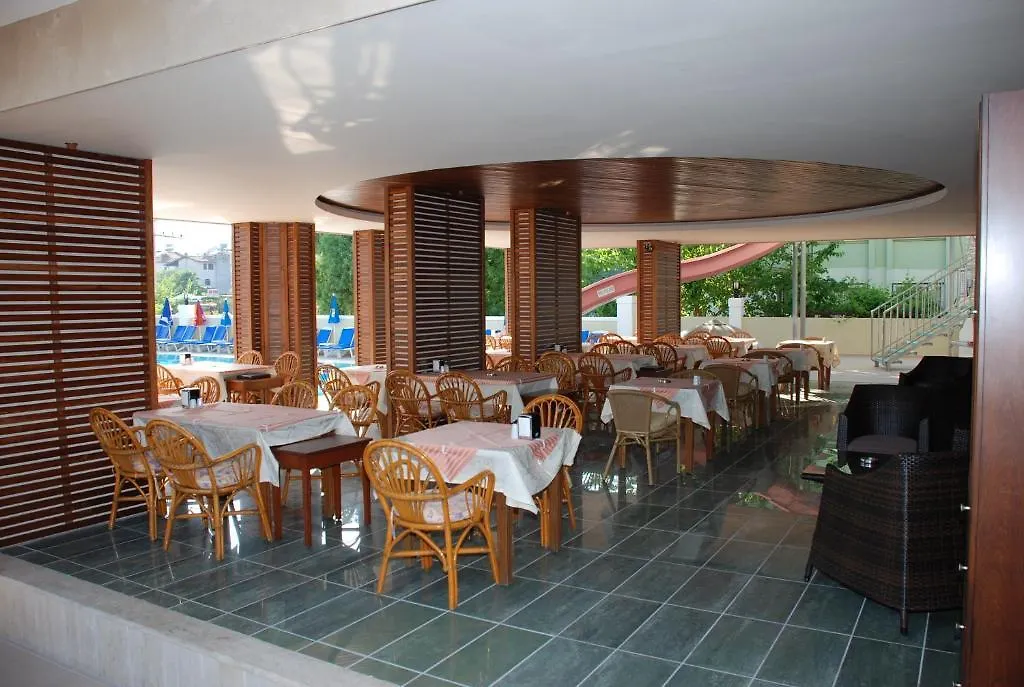 Candan Apart Marmaris 4*,